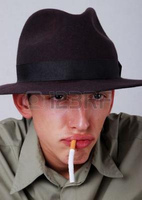 Прикрепленное изображение: 6516094-man-with-cigarette-in-mouth.jpg